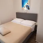 Jeka, Malinska, Krk * מאלינסקה